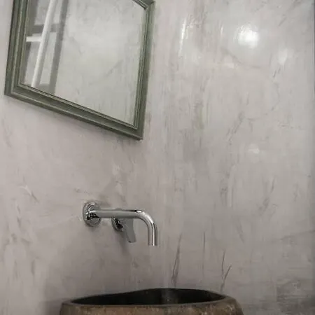 Vivid Caves 2 Bedroom Cavehouse * Foinikiá