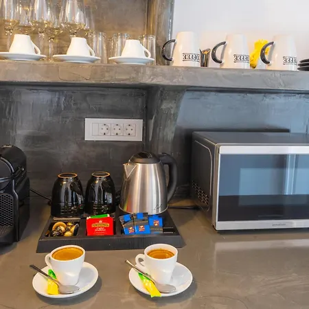 Vivid Caves 2 Bedroom Cavehouse * Foinikiá