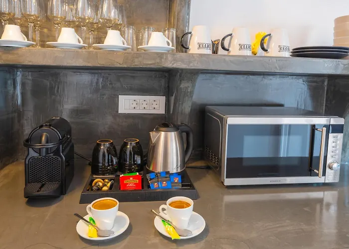 Vivid Caves 2 Bedroom Cavehouse * Foinikiá